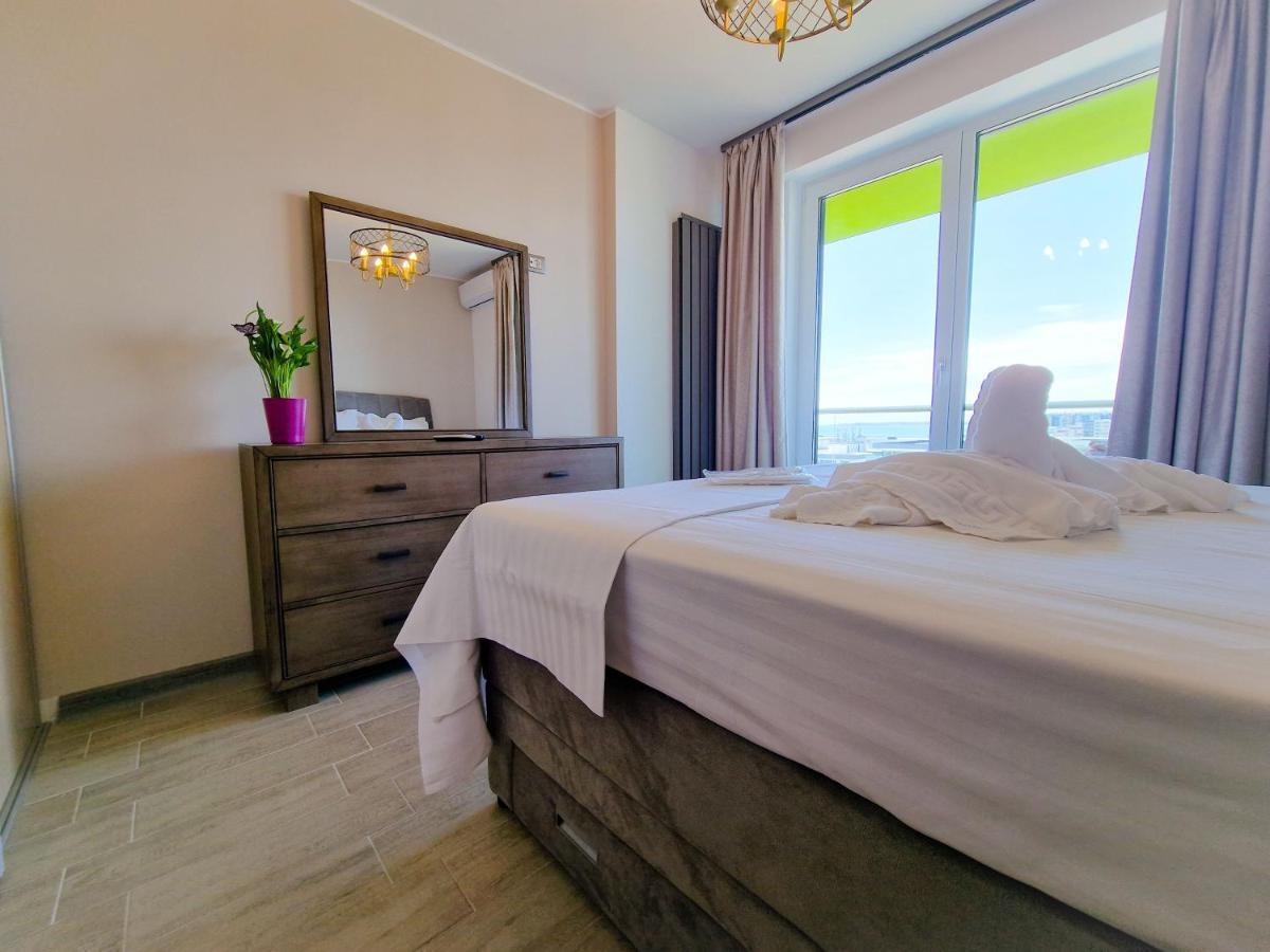 Panoramic Aparthotel Pool & Spa Mamaia Nord Navodari Ngoại thất bức ảnh
