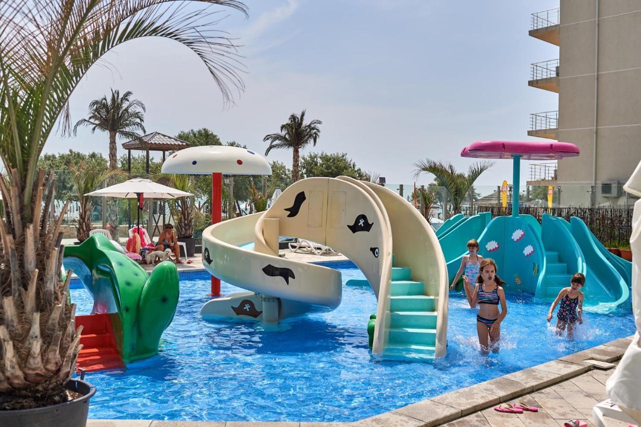Panoramic Aparthotel Pool & Spa Mamaia Nord Navodari Ngoại thất bức ảnh